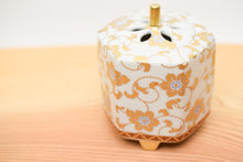 画像をギャラリービューアに読み込む, 3号香炉 白粒鉄仙