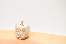 画像をギャラリービューアに読み込む, 3号香炉 白粒鉄仙