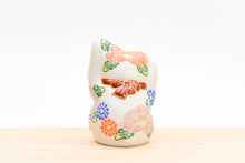 画像をギャラリービューアに読み込む, 【生産中止】4号両手招き猫 花づくし