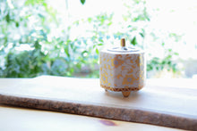 画像をギャラリービューアに読み込む, 3号香炉 白粒鉄仙