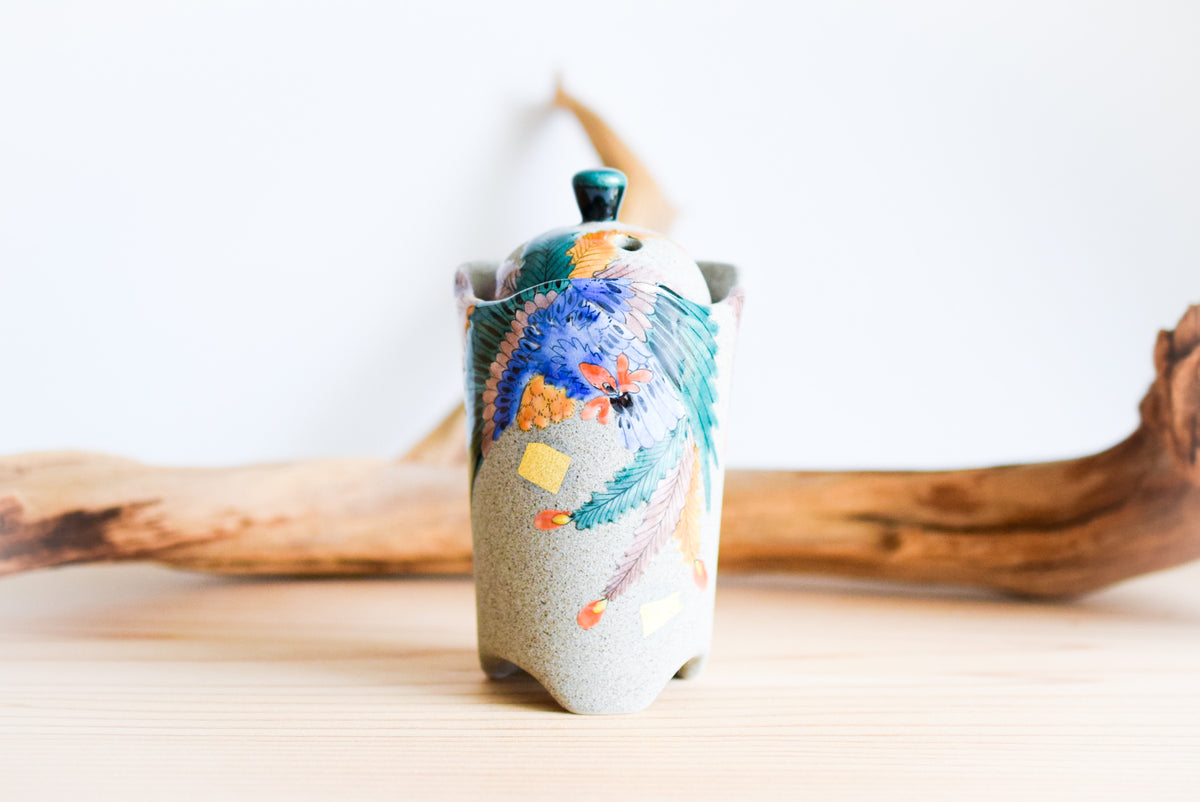 明治期 古銅製 了谷造 金工細工『鳳凰文』香炉 鹿摘 透かし蓋 三足香炉 Amazon.co.jp: 閑明治期 古銅製 了谷造 金工細工『鳳凰文』香炉 鹿摘