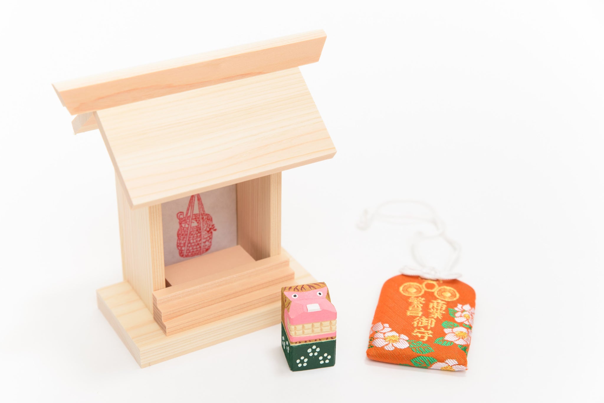 【美品】バカラ　猿　さる　サル　申　ゴールド Amazon.co.jp: 三猿 猿 置物 3匹の猿 見ざる 聞かざる 言わざる