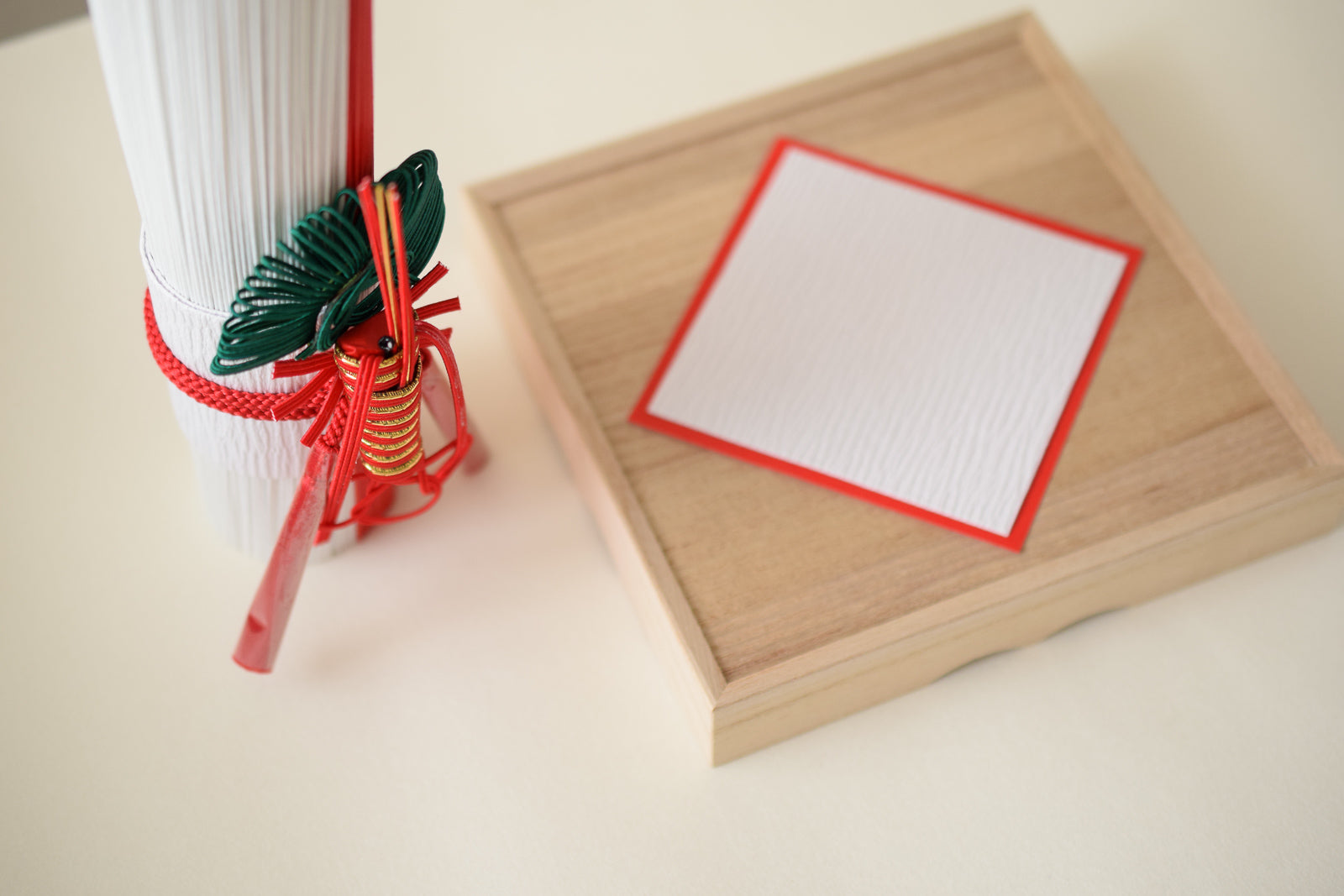 紅白門松 – Juttoku.